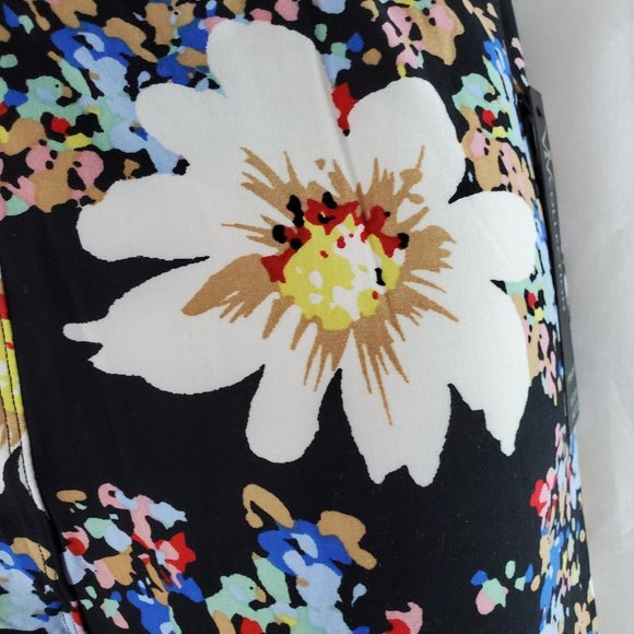 Printed Brushed Leggings - Flower Burst - Picture 4 of 8